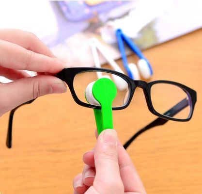 Portable 5 Color Glasses Cleaning Brush Easy To Clean OEM / ODM Available